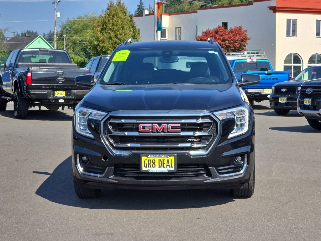 2023 GMC Terrain AT4