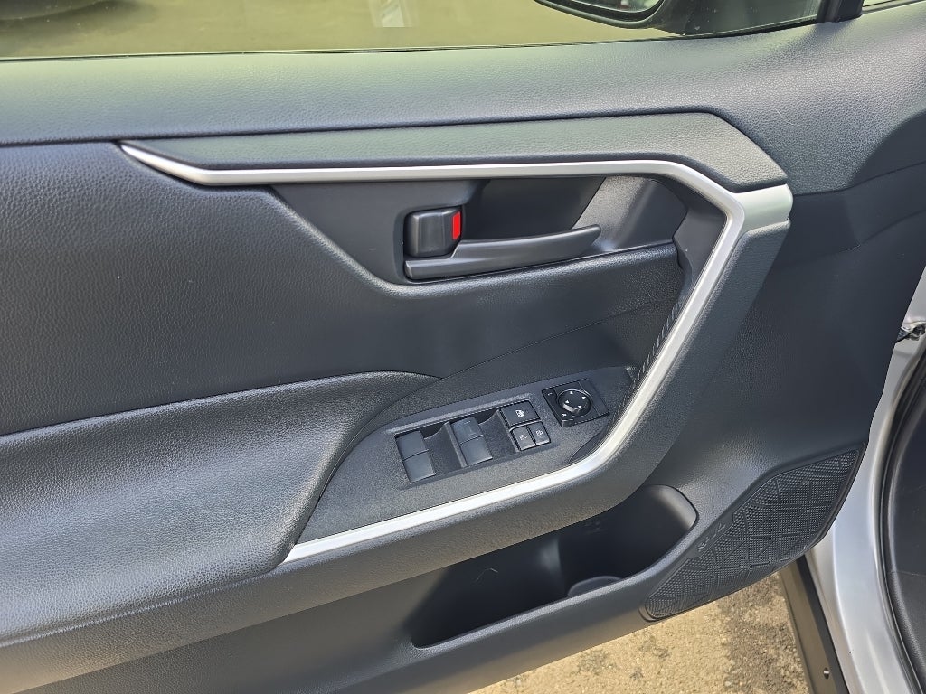 2019 Toyota RAV4 Hybrid LE