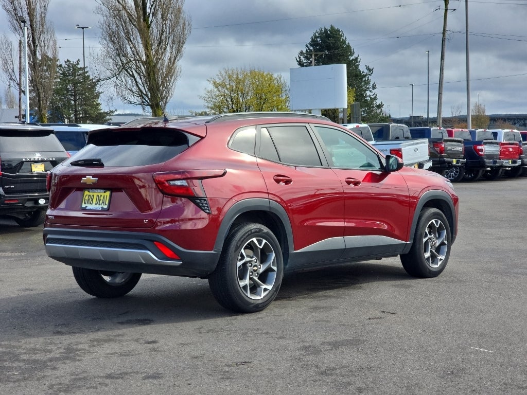 2025 Chevrolet Trax LT
