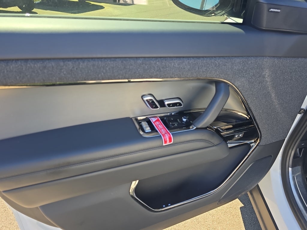 2025 Land Rover Range Rover Sport P360 SE