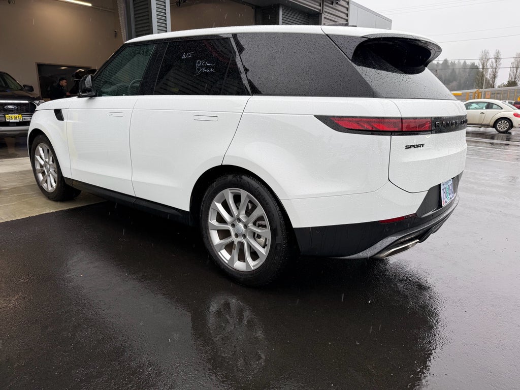 2025 Land Rover Range Rover Sport P360 SE