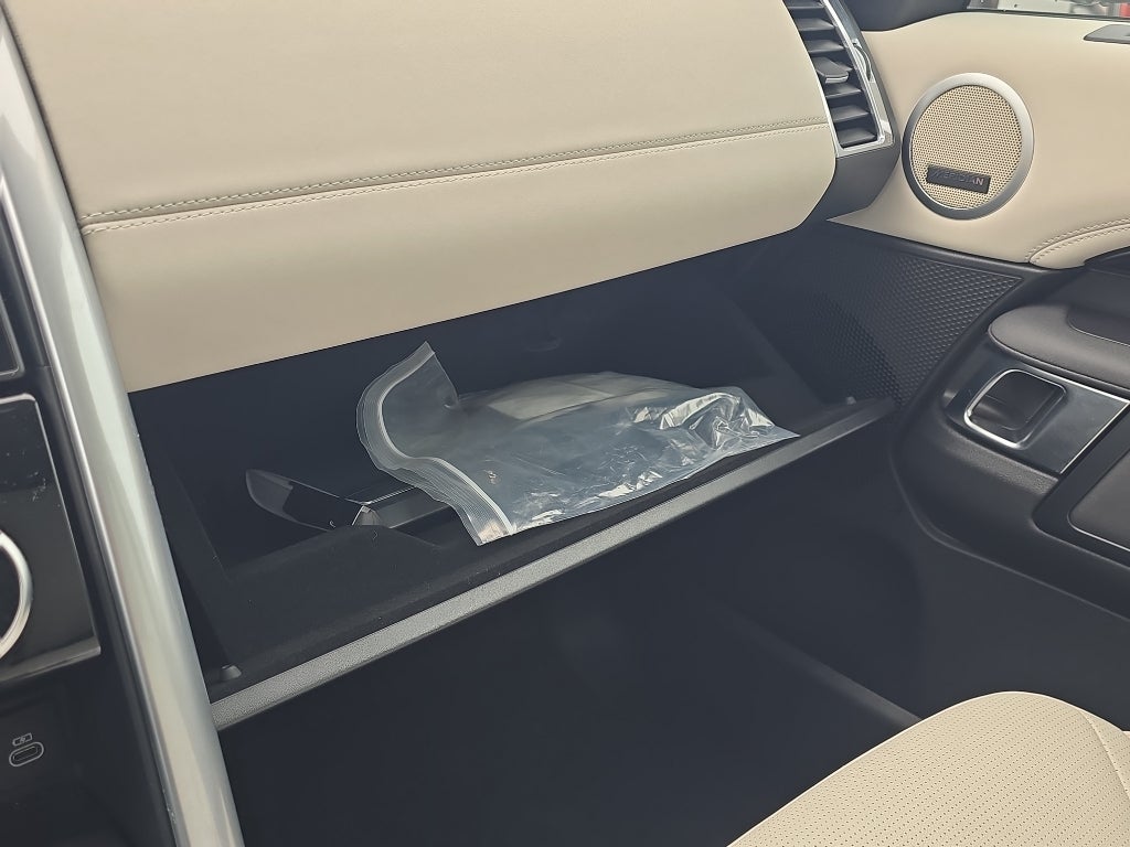 2025 Land Rover Discovery S